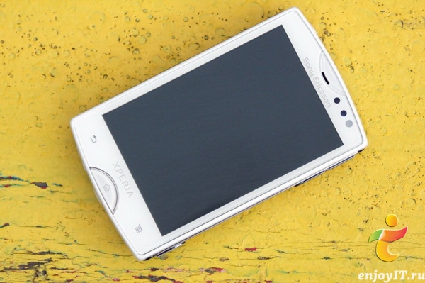 Sony Ericsson Xperia mini ST15i