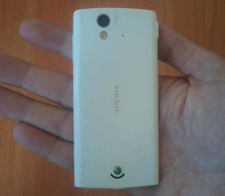 Sony Ericsson Xperia ray ST18i