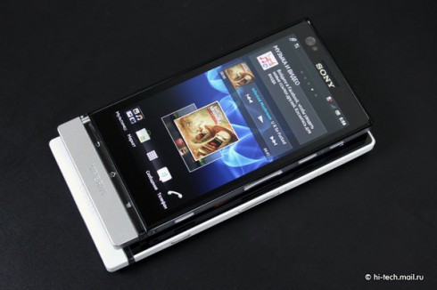 Обзор Sony Xperia P: металлический смартфон с самым ярким экраном