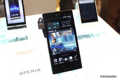 Sony на CES 2012: два мощных смартфона с HD экранами и 12 МП камерами