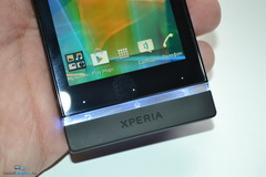 Sony Xperia U (ST25i). Обзор